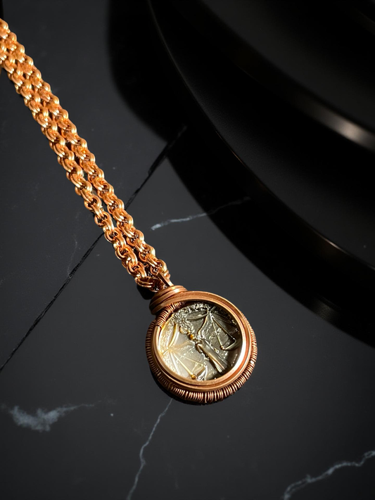 Libra | Black Mother of Pearl Necklace