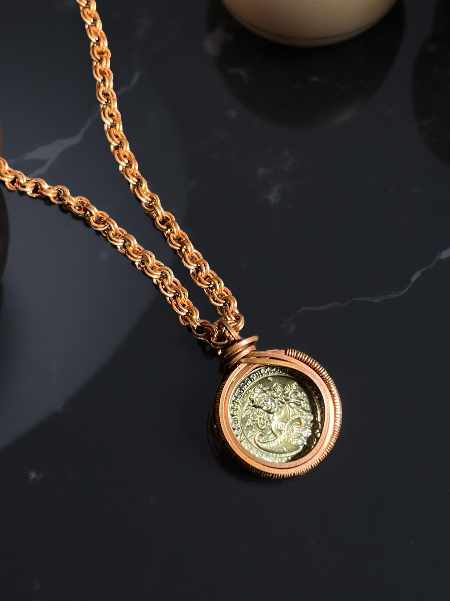 Virgo | Black Mother of Pearl Necklace